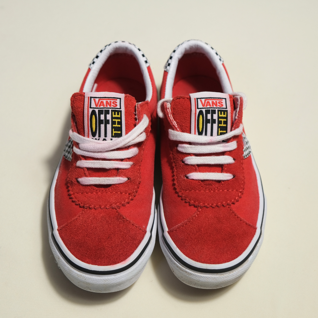 Vans Red Edition – Size 31