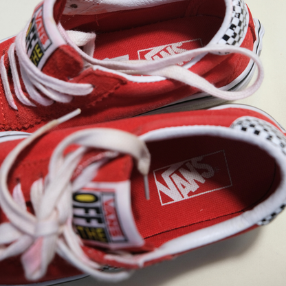 Vans Red Edition – Size 31